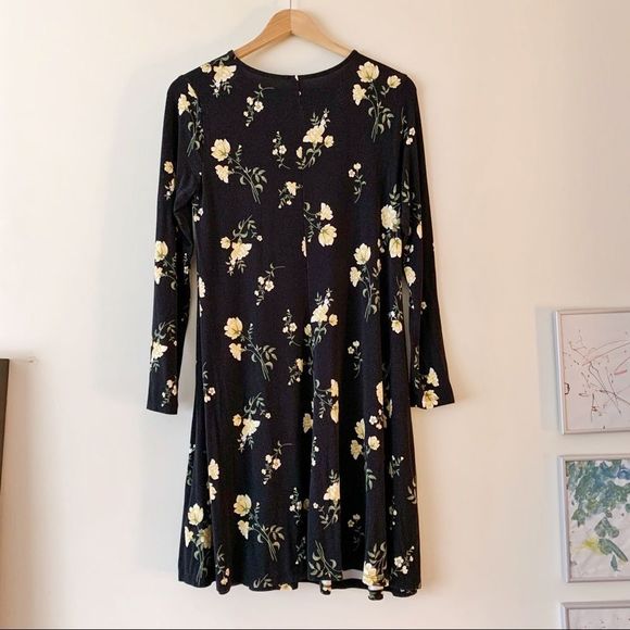 Long Sleeve Floral Swing Dress - Picture 5 of 6
